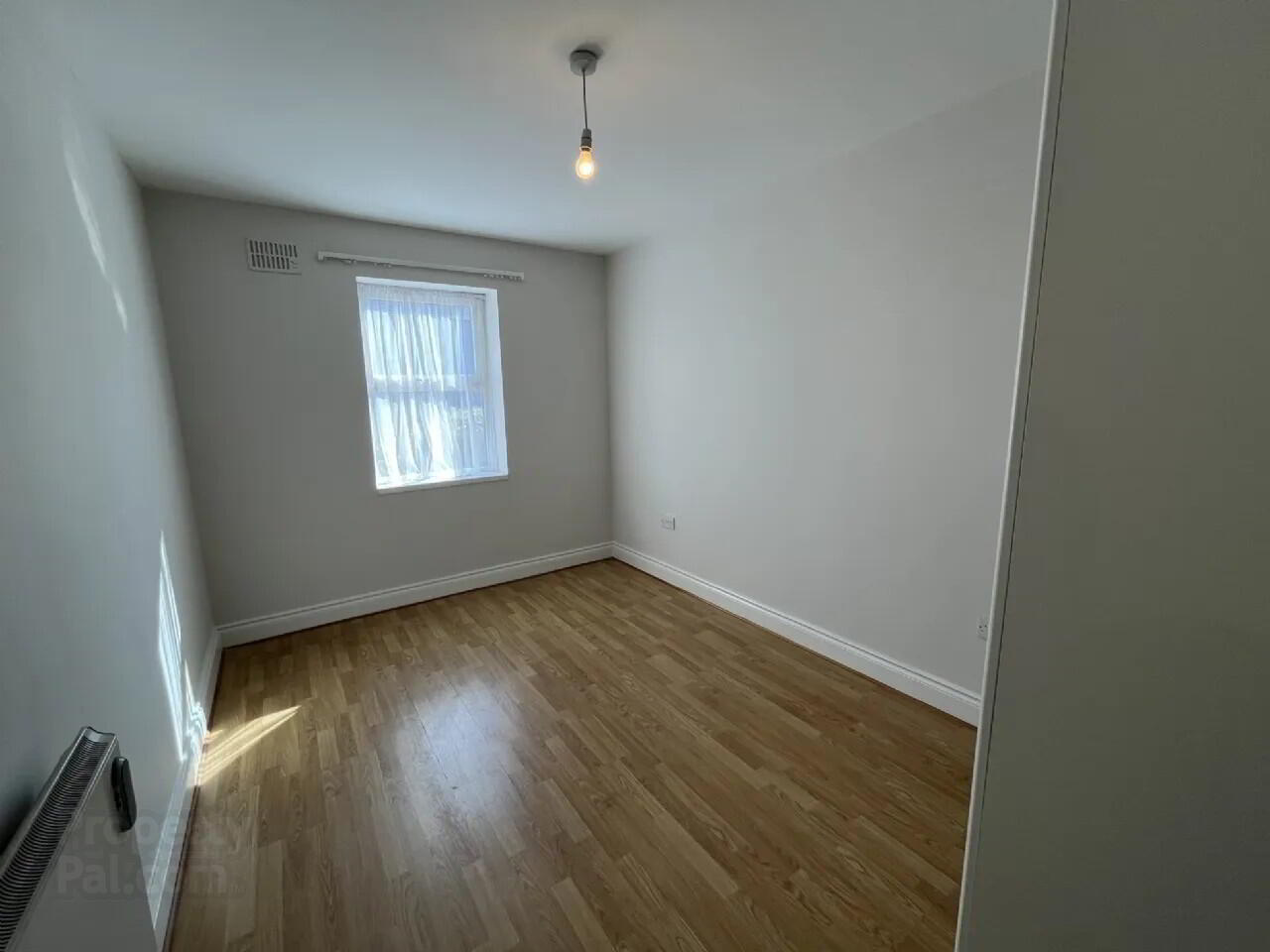 1 Somerset Apartments 12 of 17