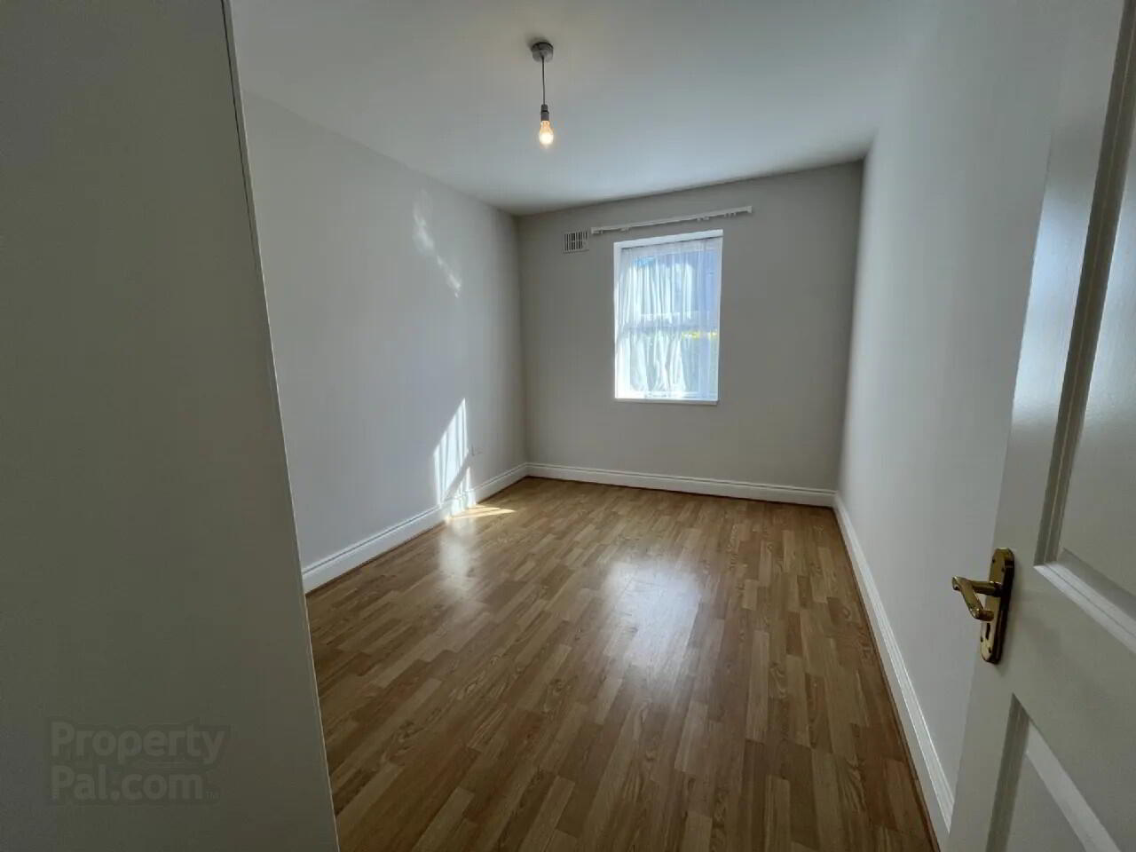 1 Somerset Apartments 13 of 17