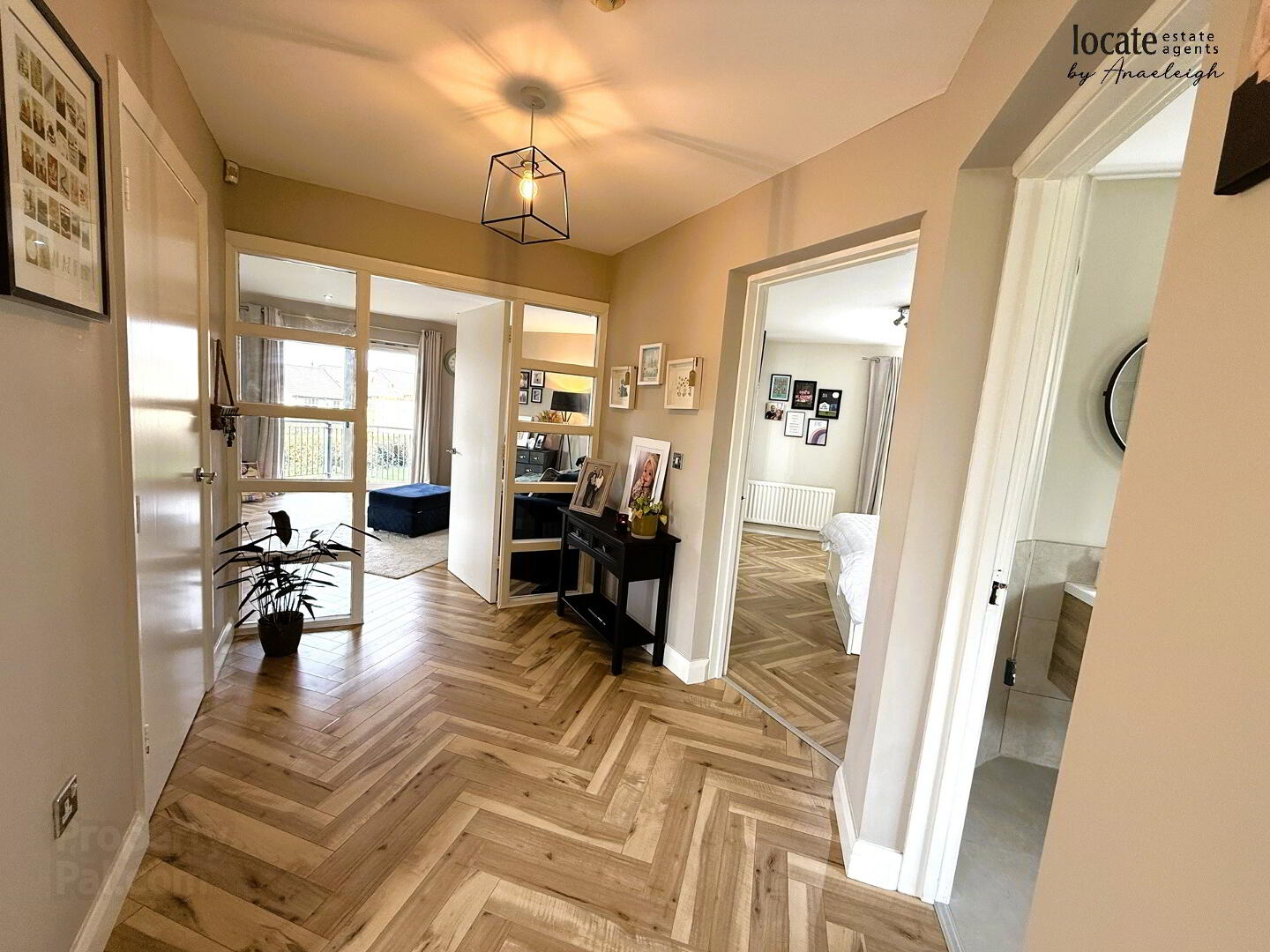 1 Woodside Heights 4 of 19