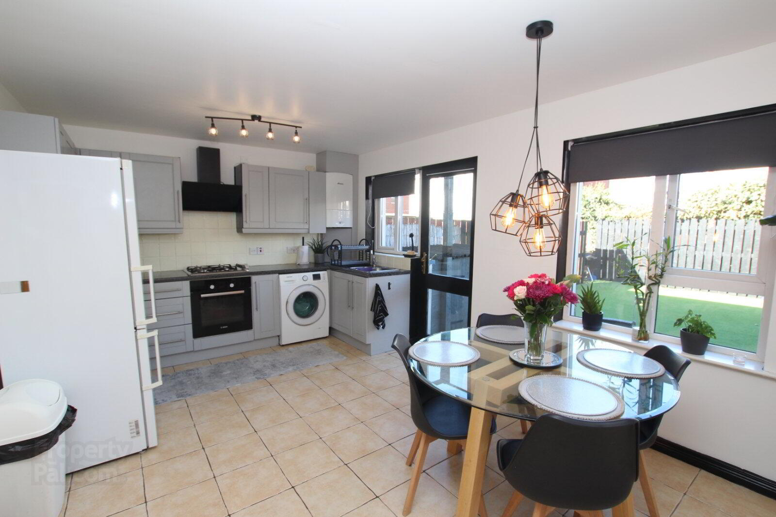 21 Abbeycroft Road 6 of 15