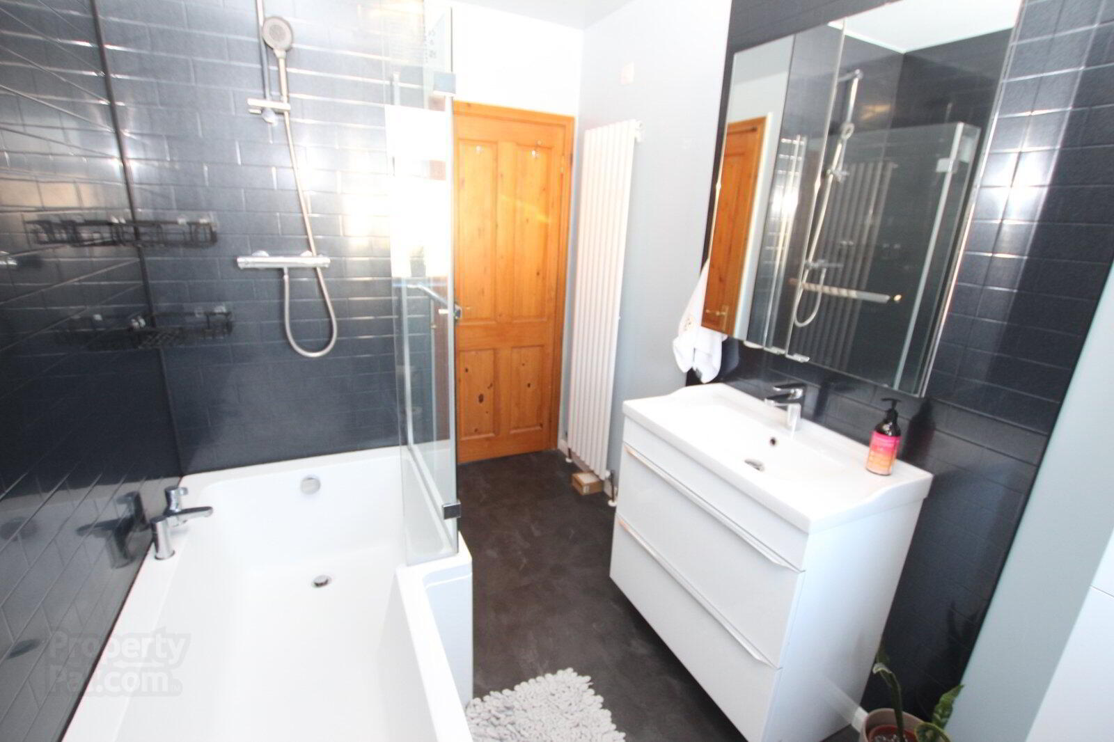 21 Abbeycroft Road 13 of 15
