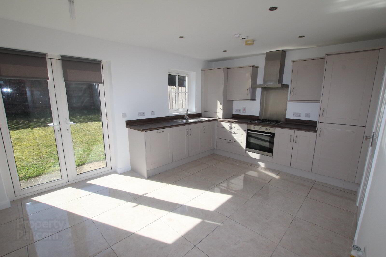 6 Foxton Green 5 of 15