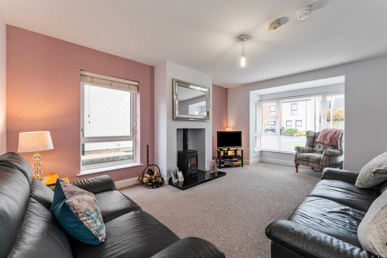 2 Evesham Lane 6 of 29