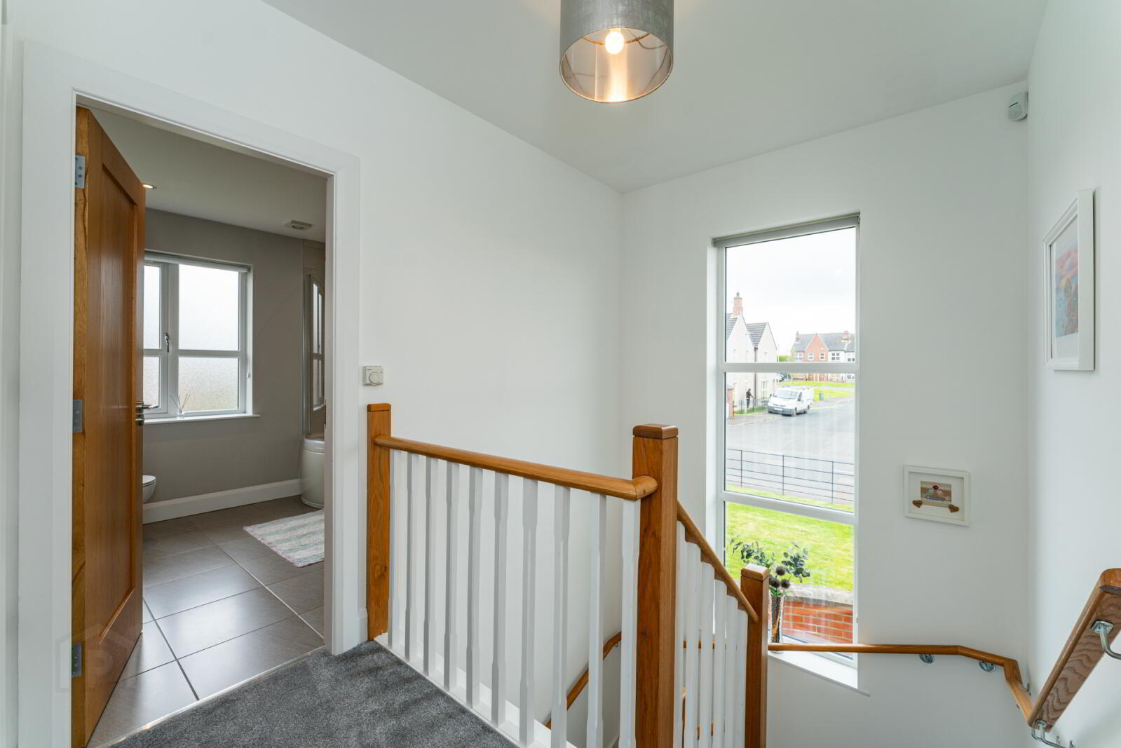 2 Evesham Lane 13 of 29
