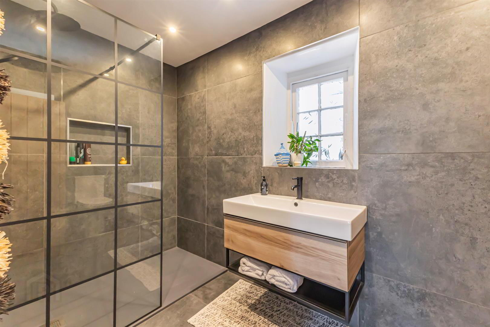 48 Mountstewart Road 25 of 56