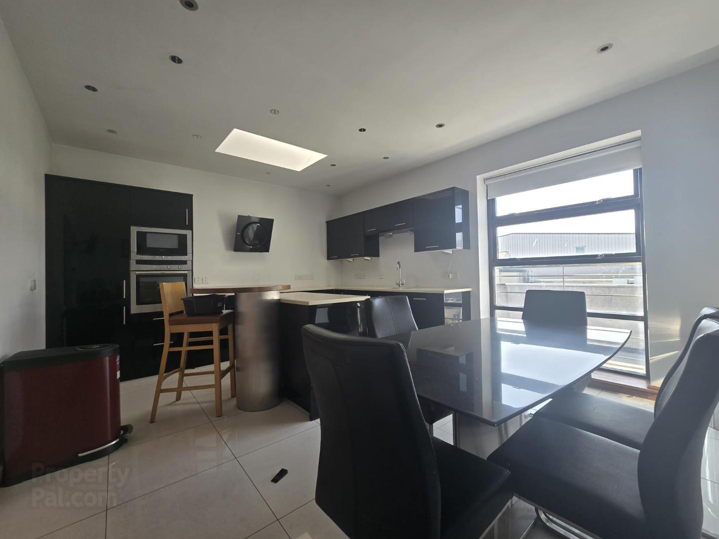 Apt 3, 3a Newry Street 10 of 16