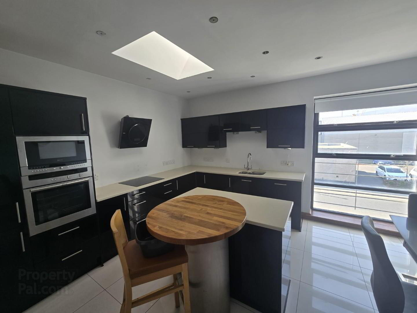 Apt 3, 3a Newry Street 9 of 16