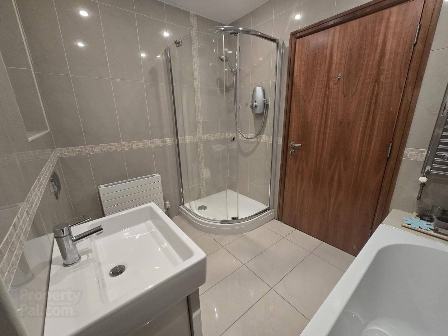 Apt 3, 3a Newry Street 15 of 16