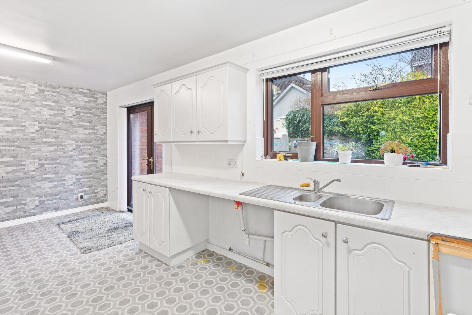 54 Glenside 13 of 28