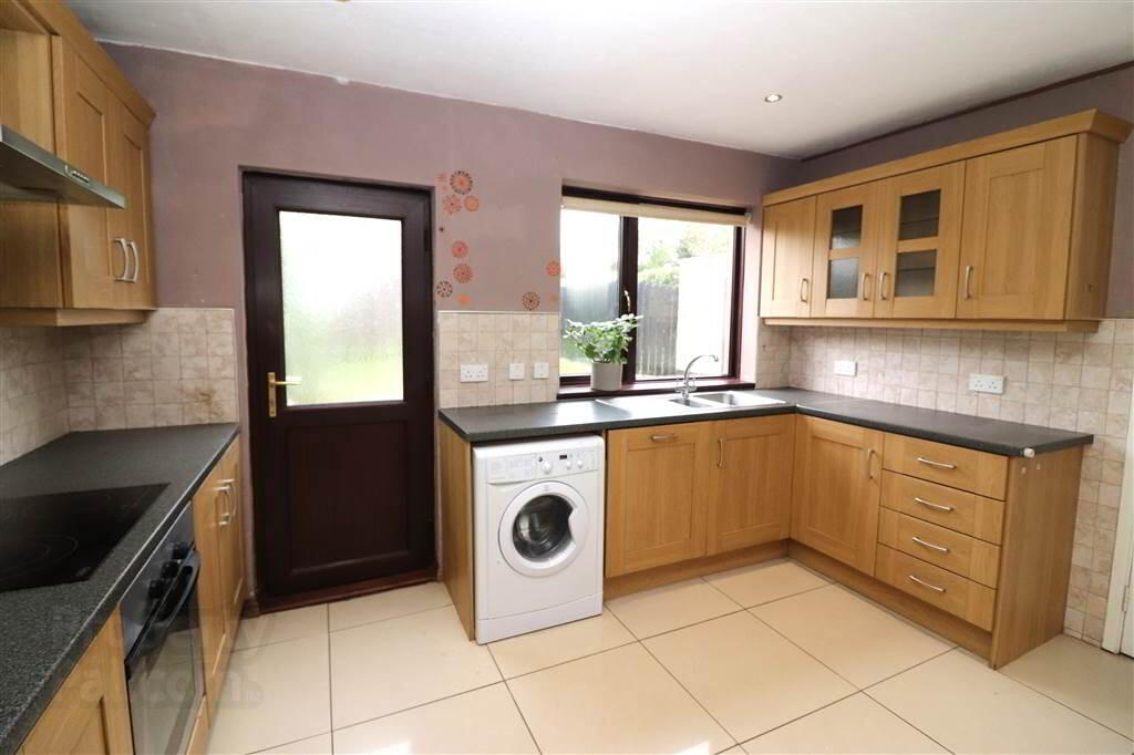 31 Beechland Drive 4 of 11
