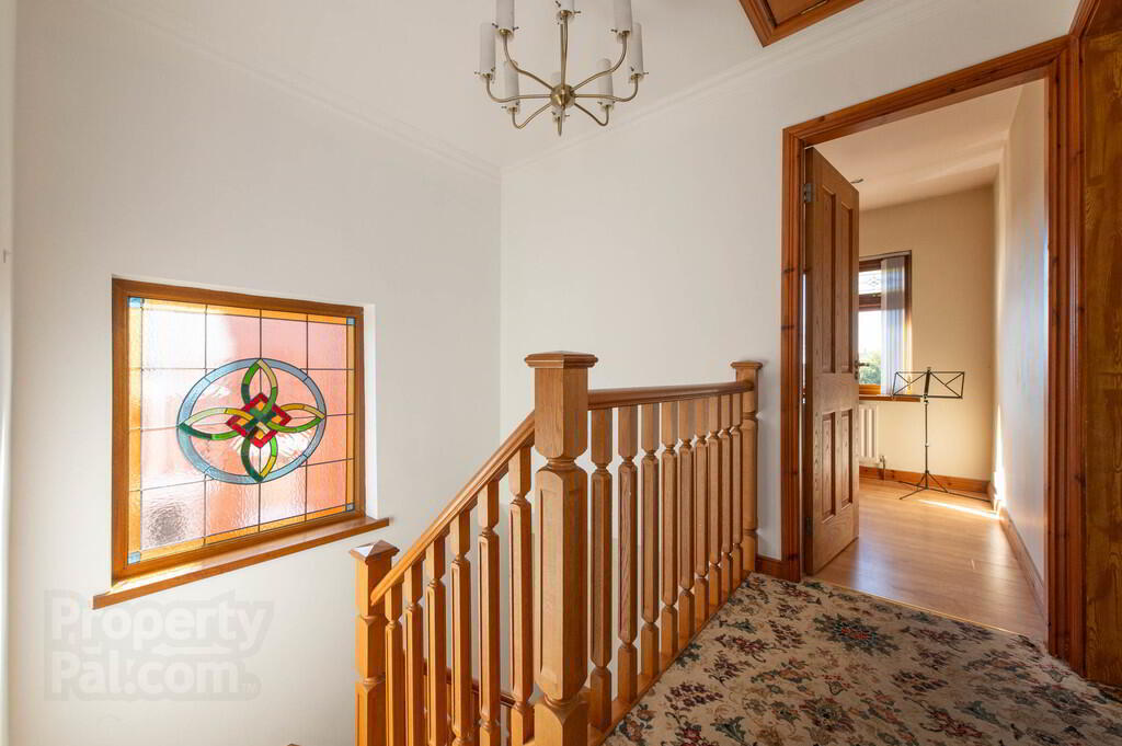 23 Strathmore Park South 14 of 26