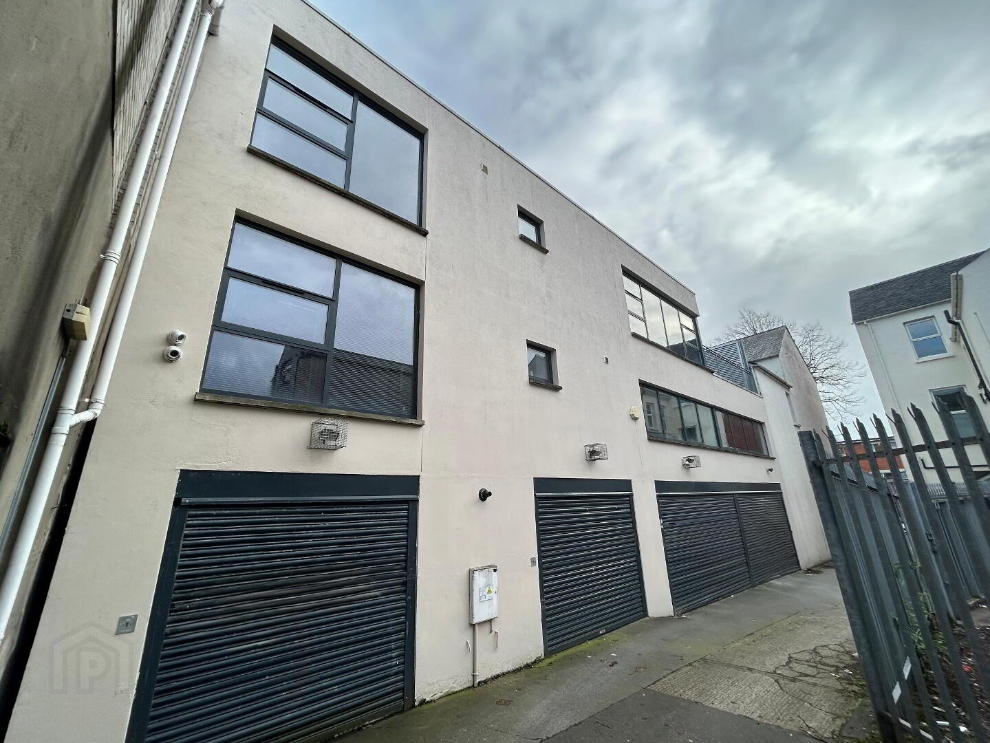 128, A Eglantine Avenue 1 of 4