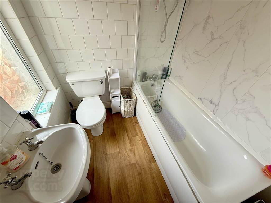 63 Oberon Street 7 of 8