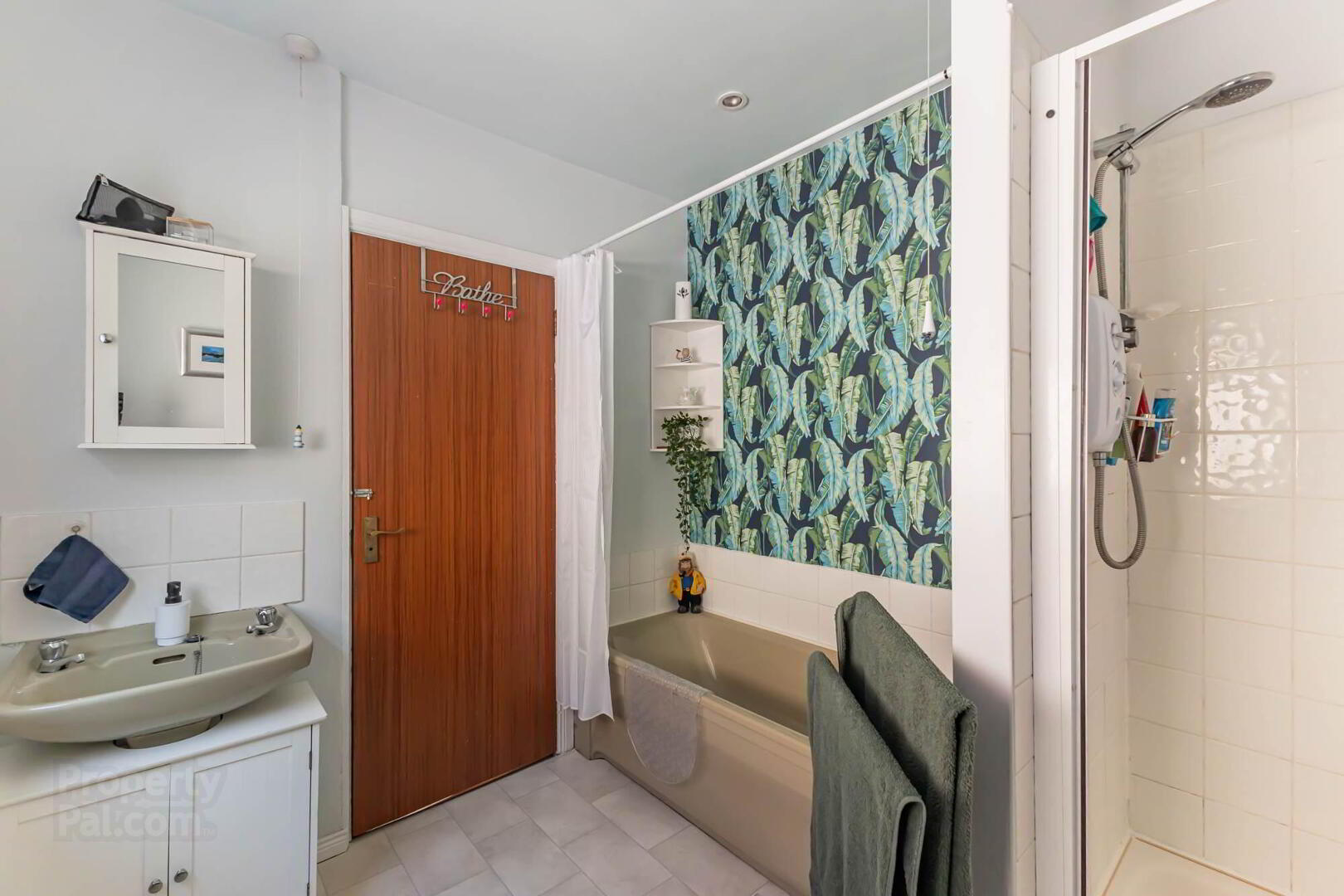 27 Glenvarlock Street 10 of 11