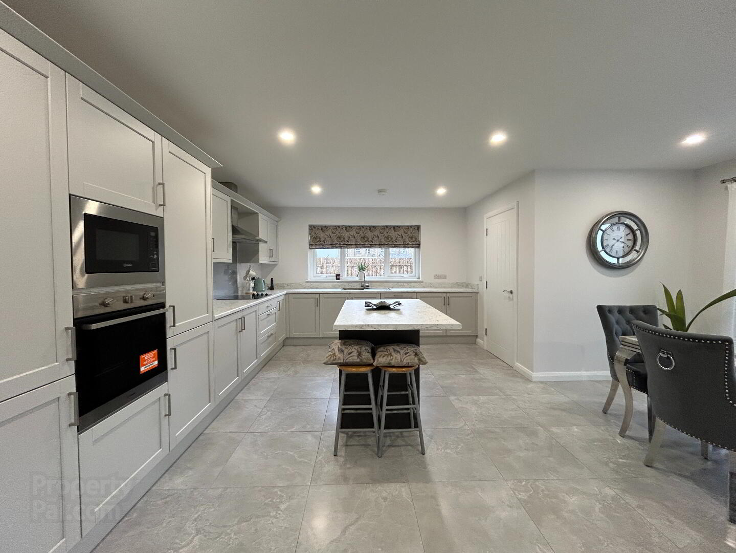 11 Lough Drive Ballyronan 9 of 40