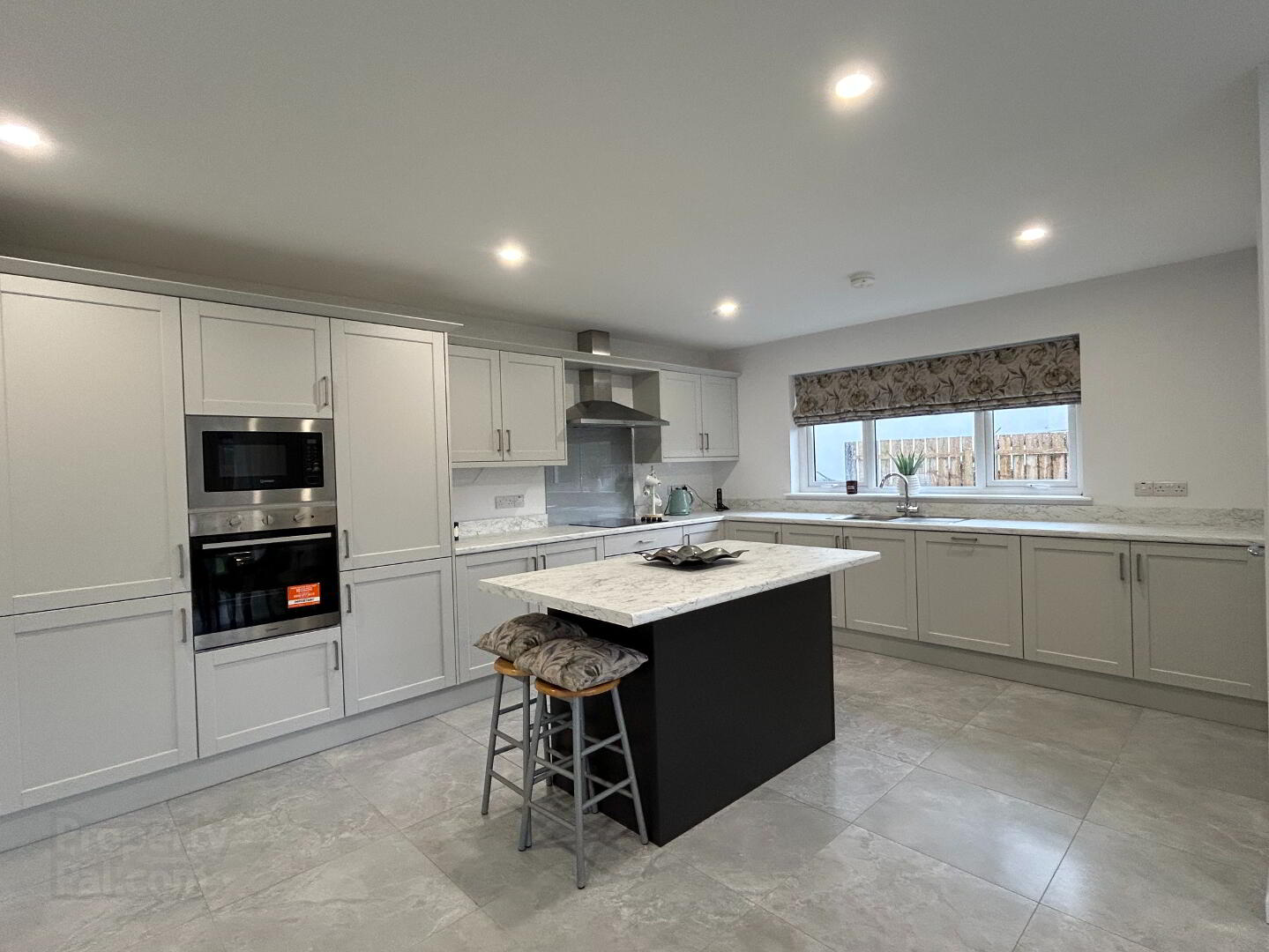 11 Lough Drive Ballyronan 13 of 40