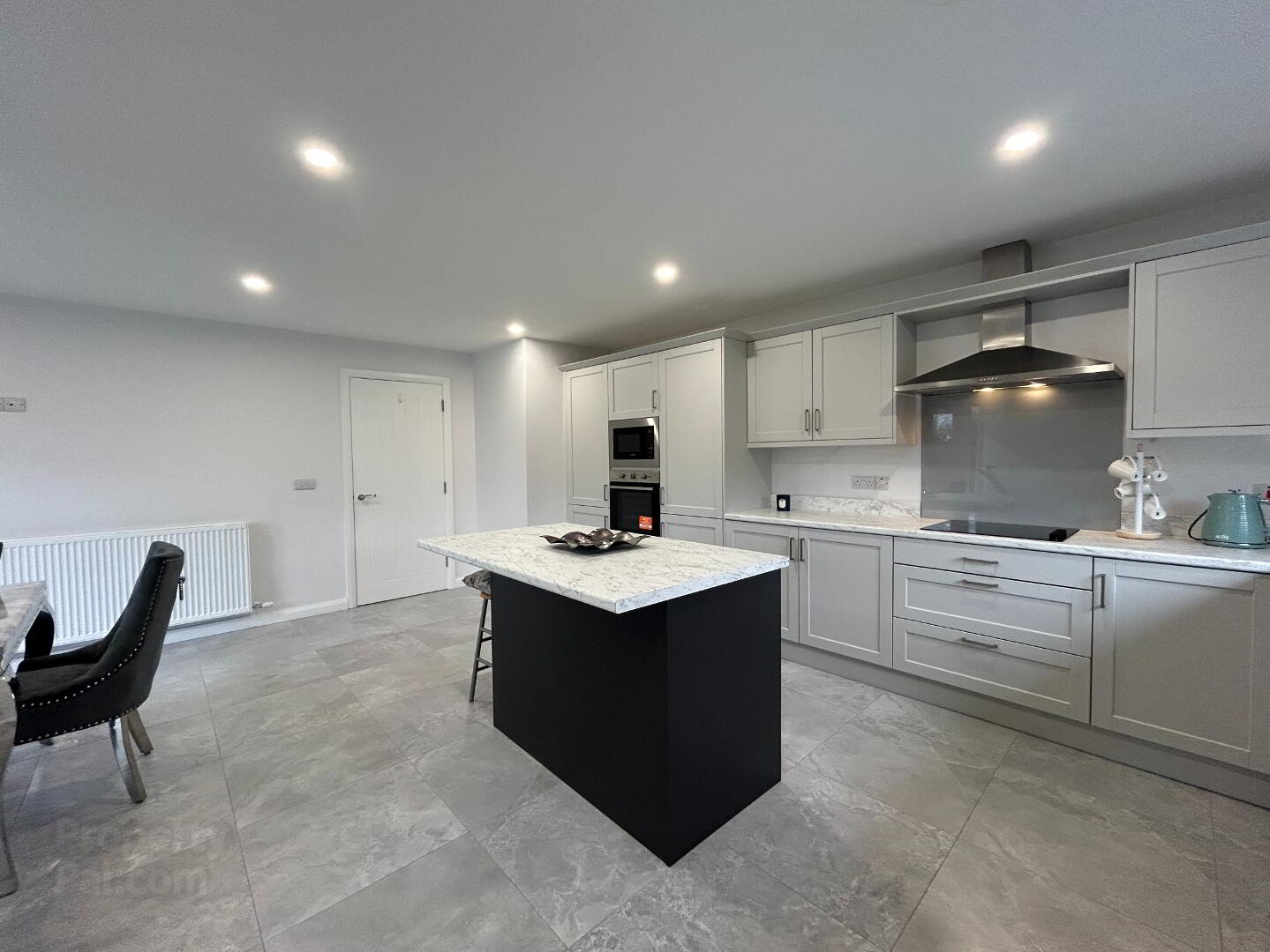 11 Lough Drive Ballyronan 16 of 40