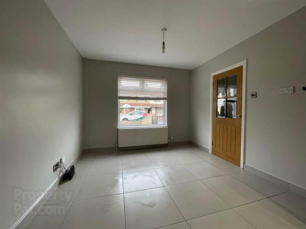 48 Tullymore Gardens 11 of 26
