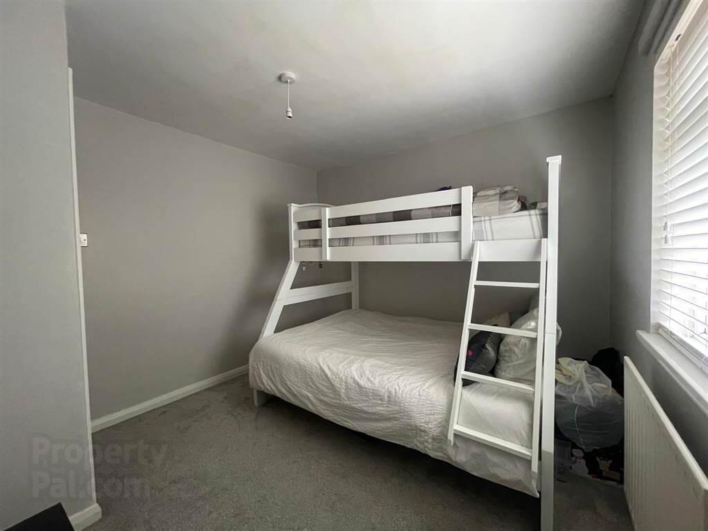 48 Tullymore Gardens 17 of 26