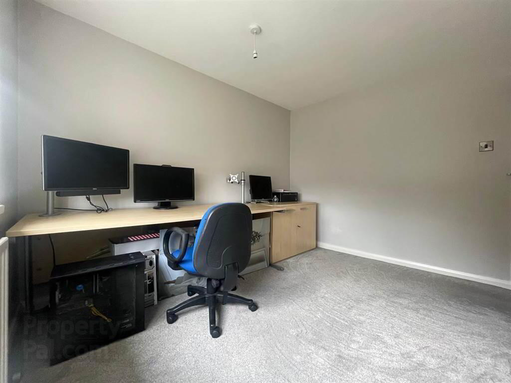 48 Tullymore Gardens 18 of 26