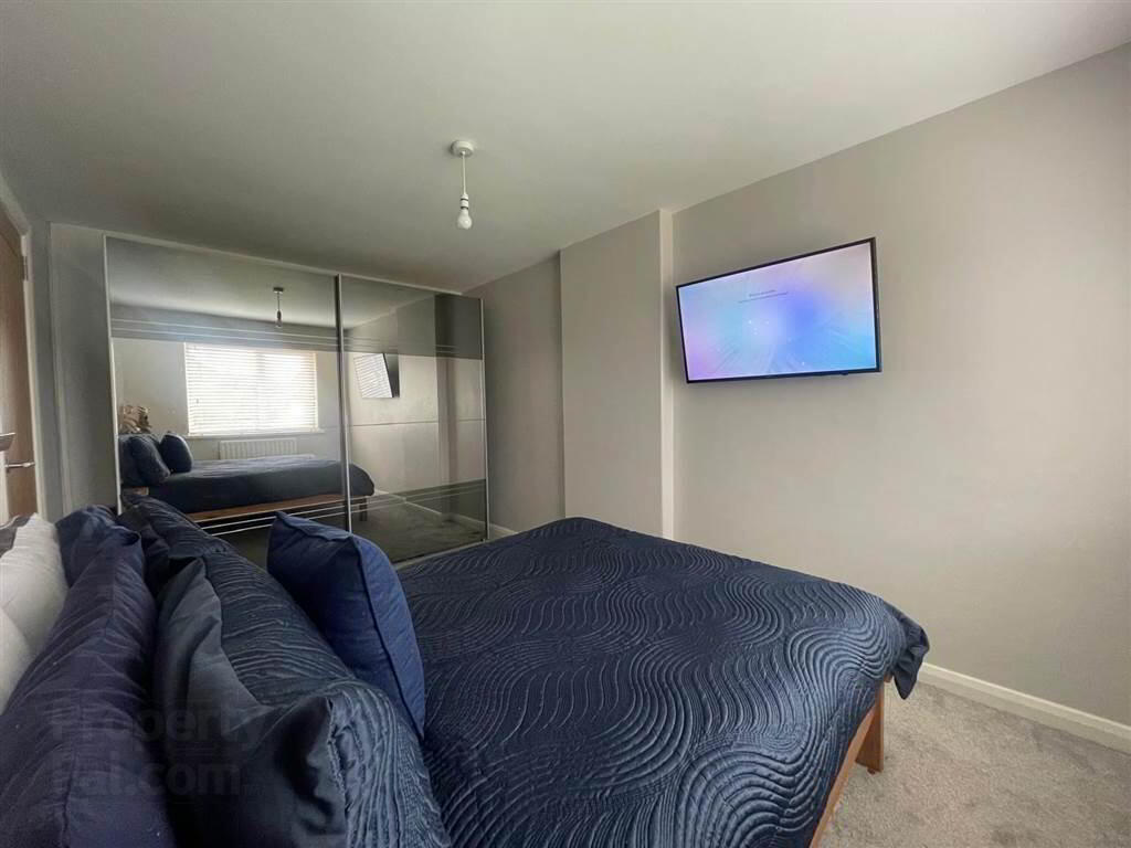 48 Tullymore Gardens 19 of 26