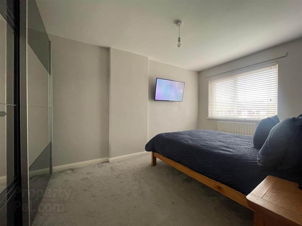 48 Tullymore Gardens 20 of 26
