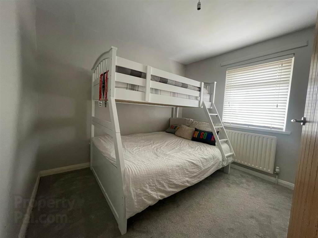 48 Tullymore Gardens 22 of 26