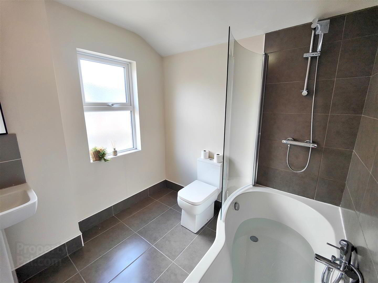 40 Thorndale Avenue 21 of 35