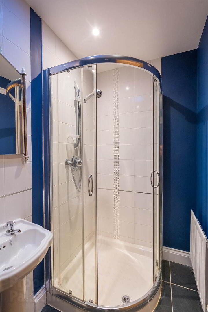 2a Glenside Avenue 23 of 37