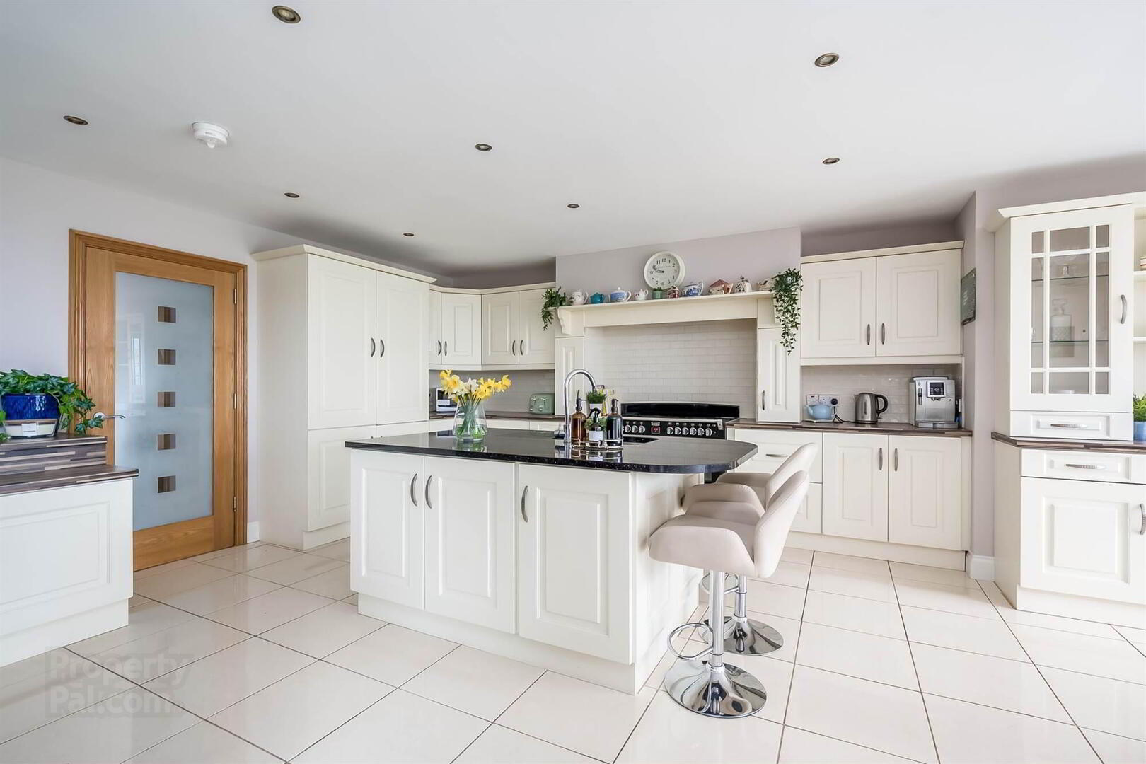 2a Glenside Avenue 10 of 37