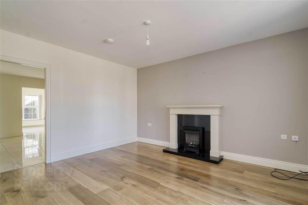 53 Lady Wallace Brae 5 of 26