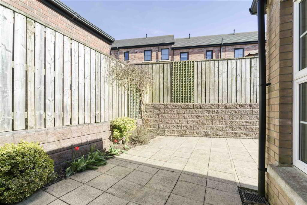 53 Lady Wallace Brae 17 of 26