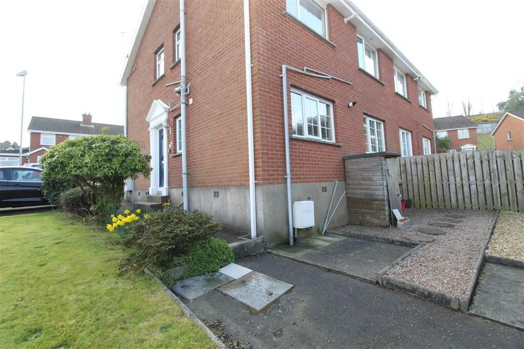 20a Dundonald Heights 10 of 11