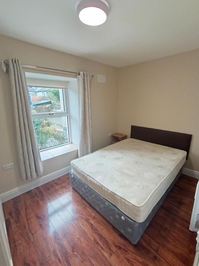Apartment 2 20 O'Curry Street 5 of 9