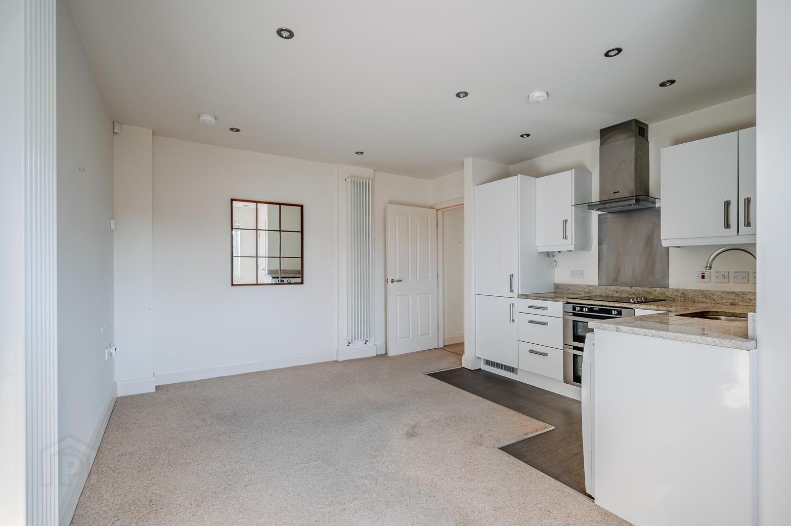 Apartment 39 Sandown Manor 84a Sandown Road 13 of 21