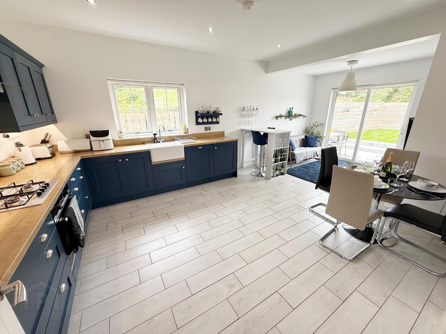 3 Strand Place 8 of 25