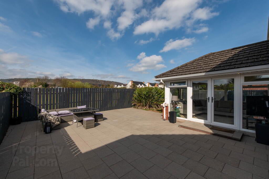 14 Shorelands Gardens 26 of 32