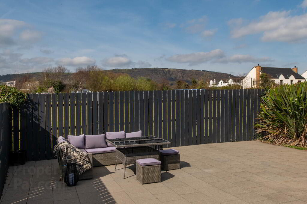 14 Shorelands Gardens 28 of 32