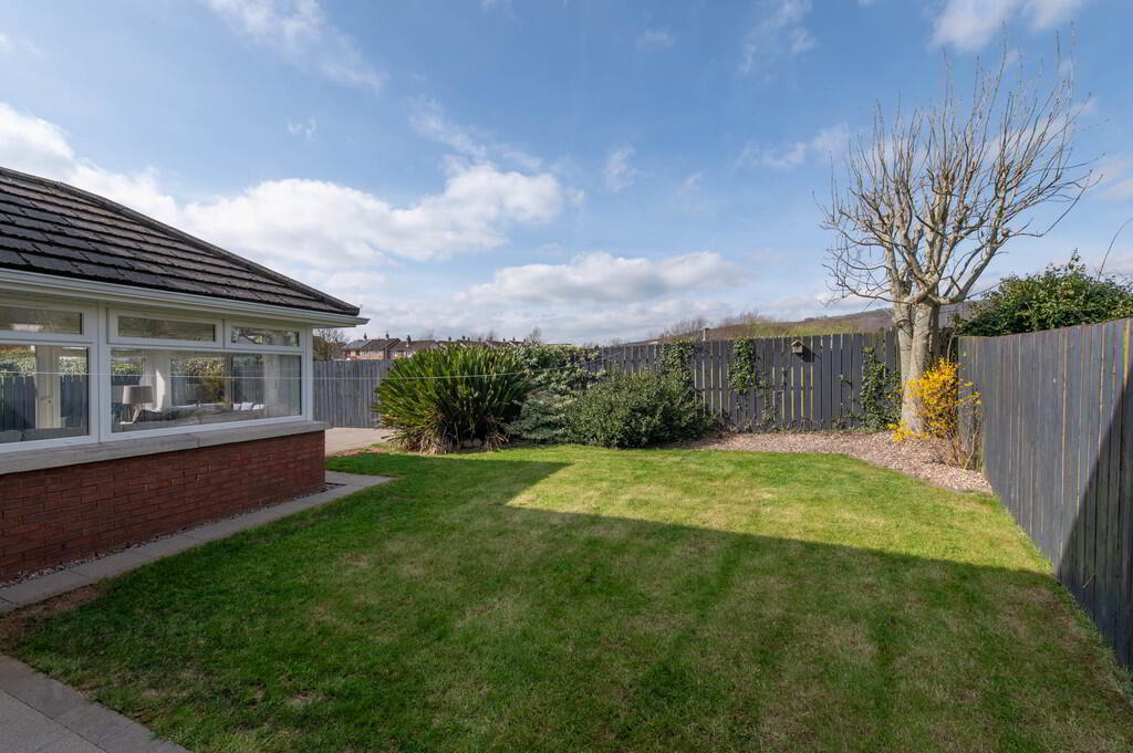 14 Shorelands Gardens 27 of 32