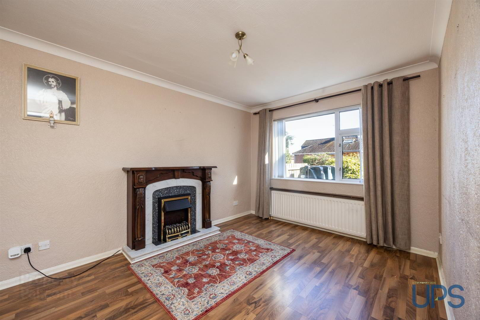 32 Hillhead Drive 7 of 34