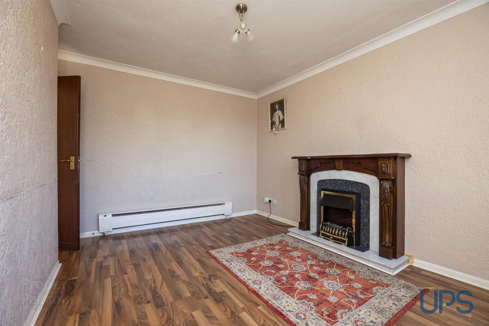 32 Hillhead Drive 8 of 34