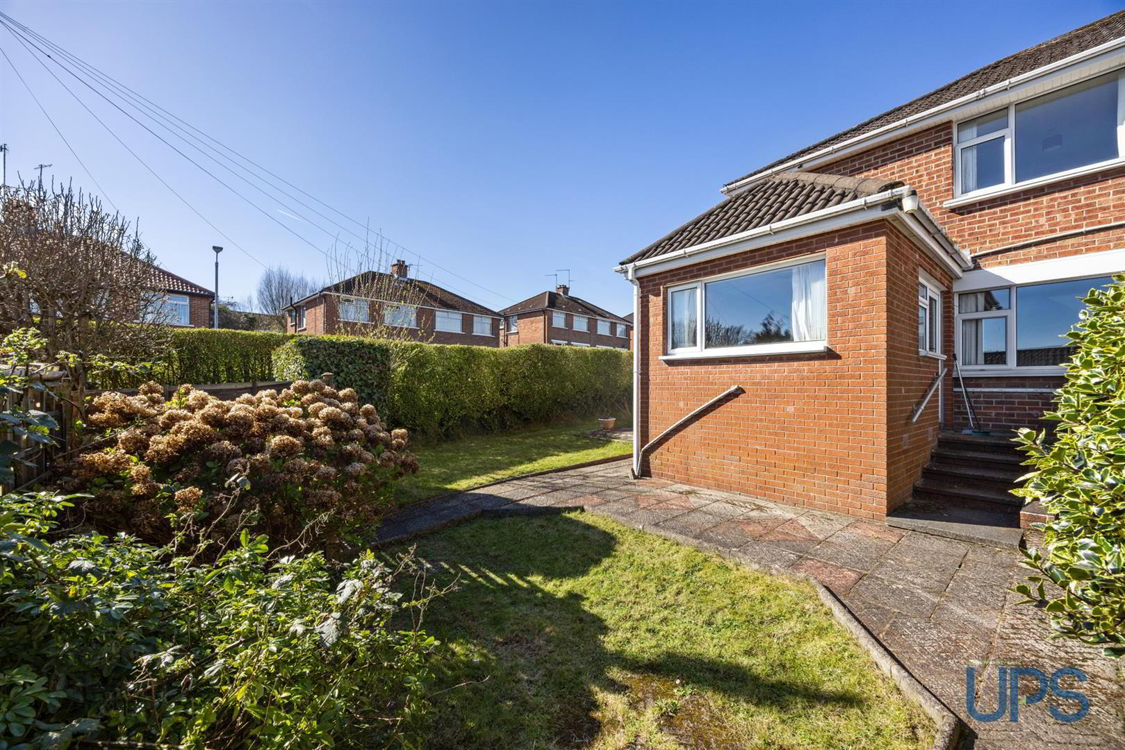32 Hillhead Drive 25 of 34