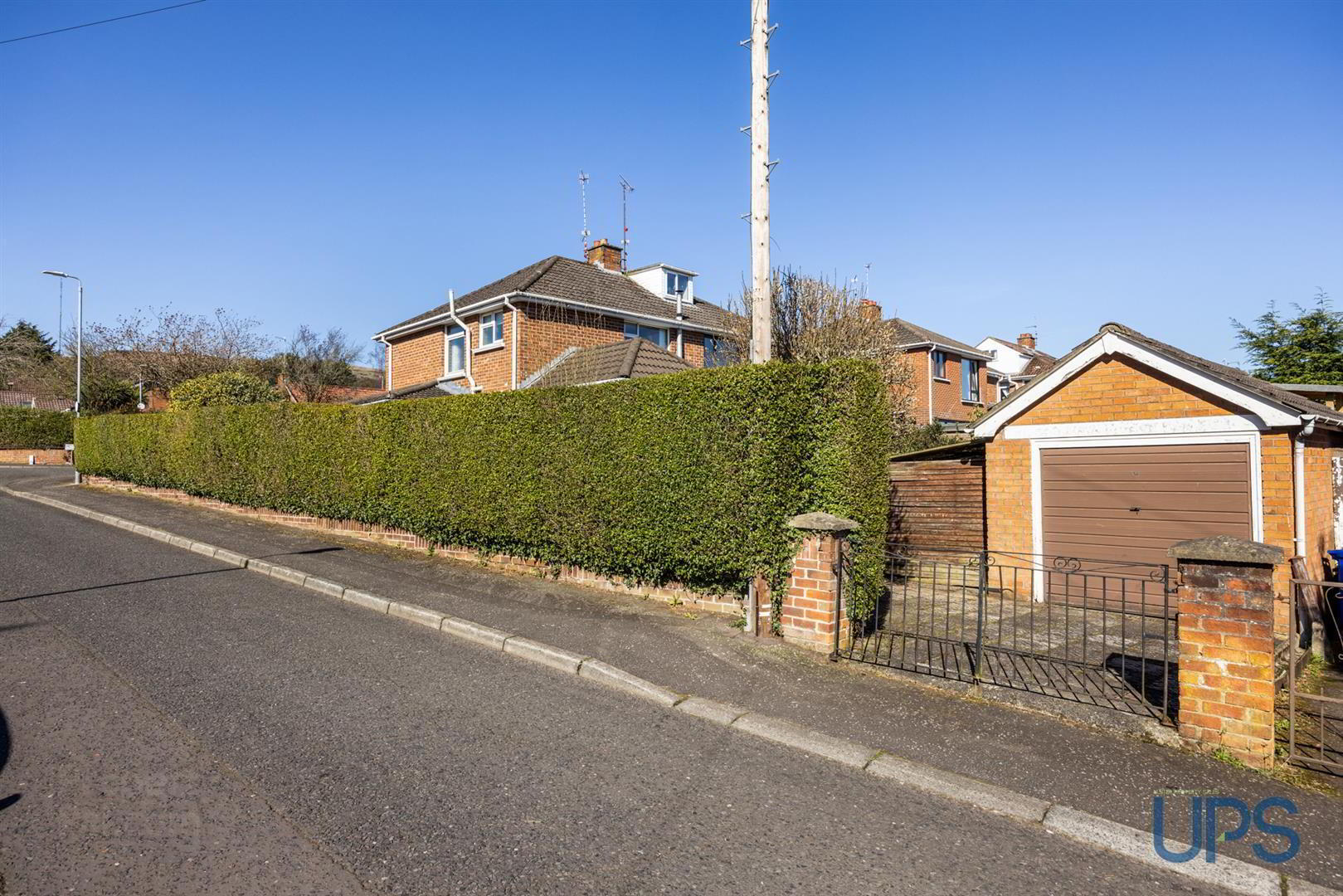 32 Hillhead Drive 31 of 34