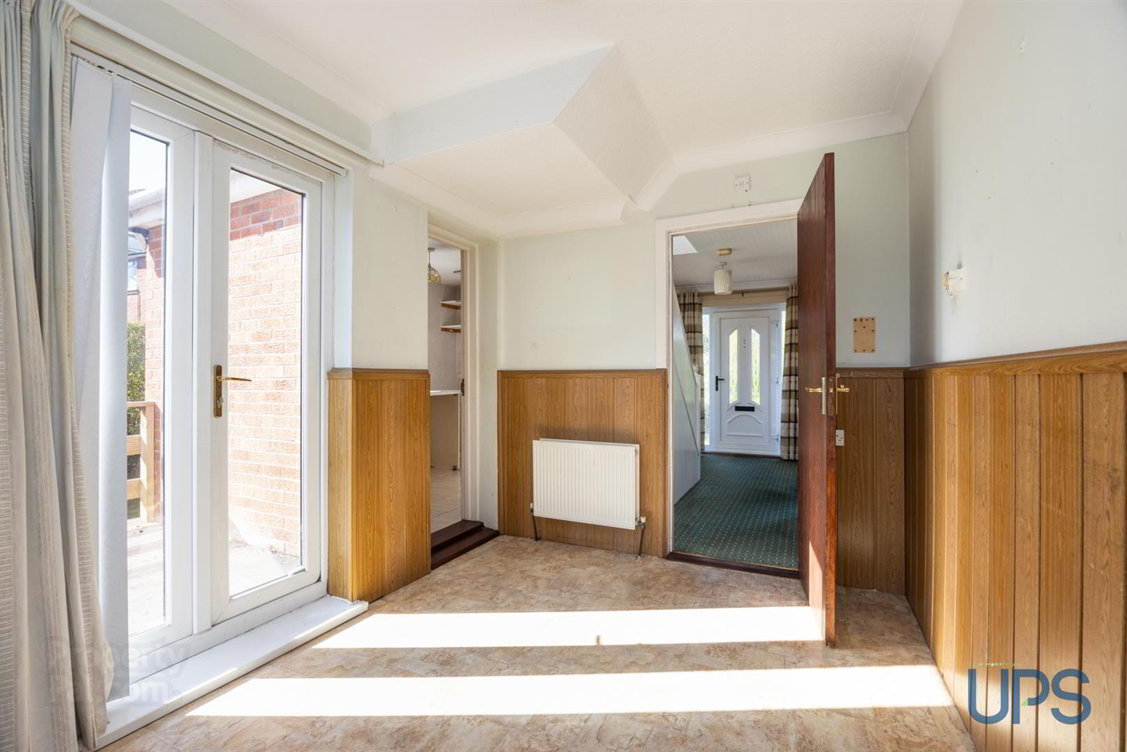 32 Hillhead Drive 12 of 34