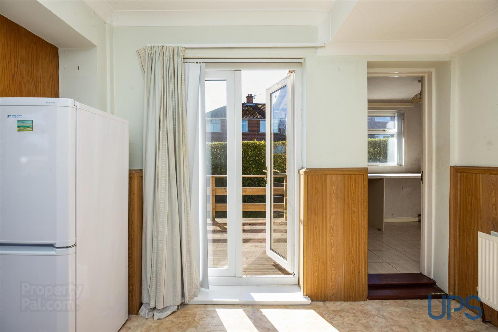 32 Hillhead Drive 13 of 34
