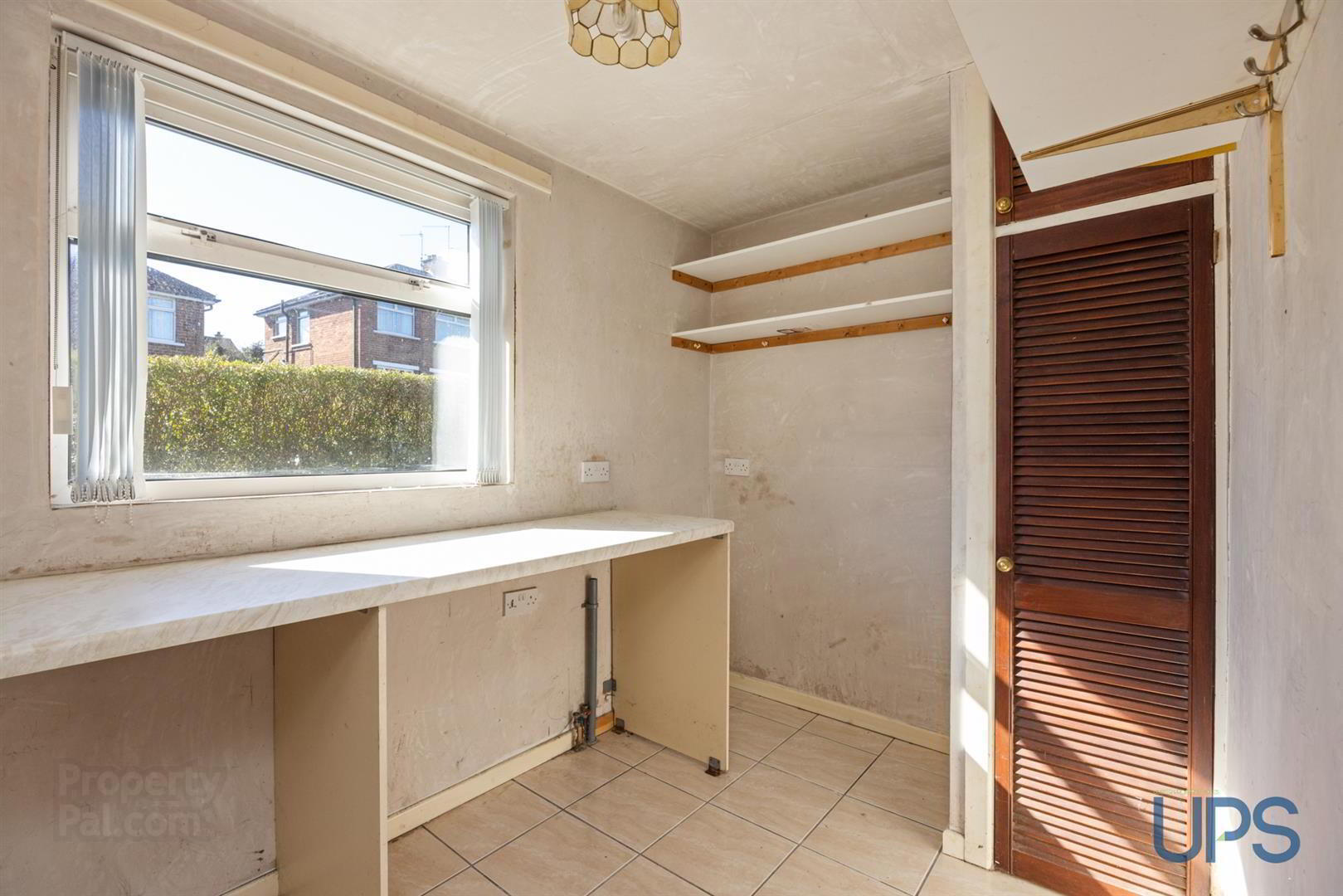 32 Hillhead Drive 15 of 34