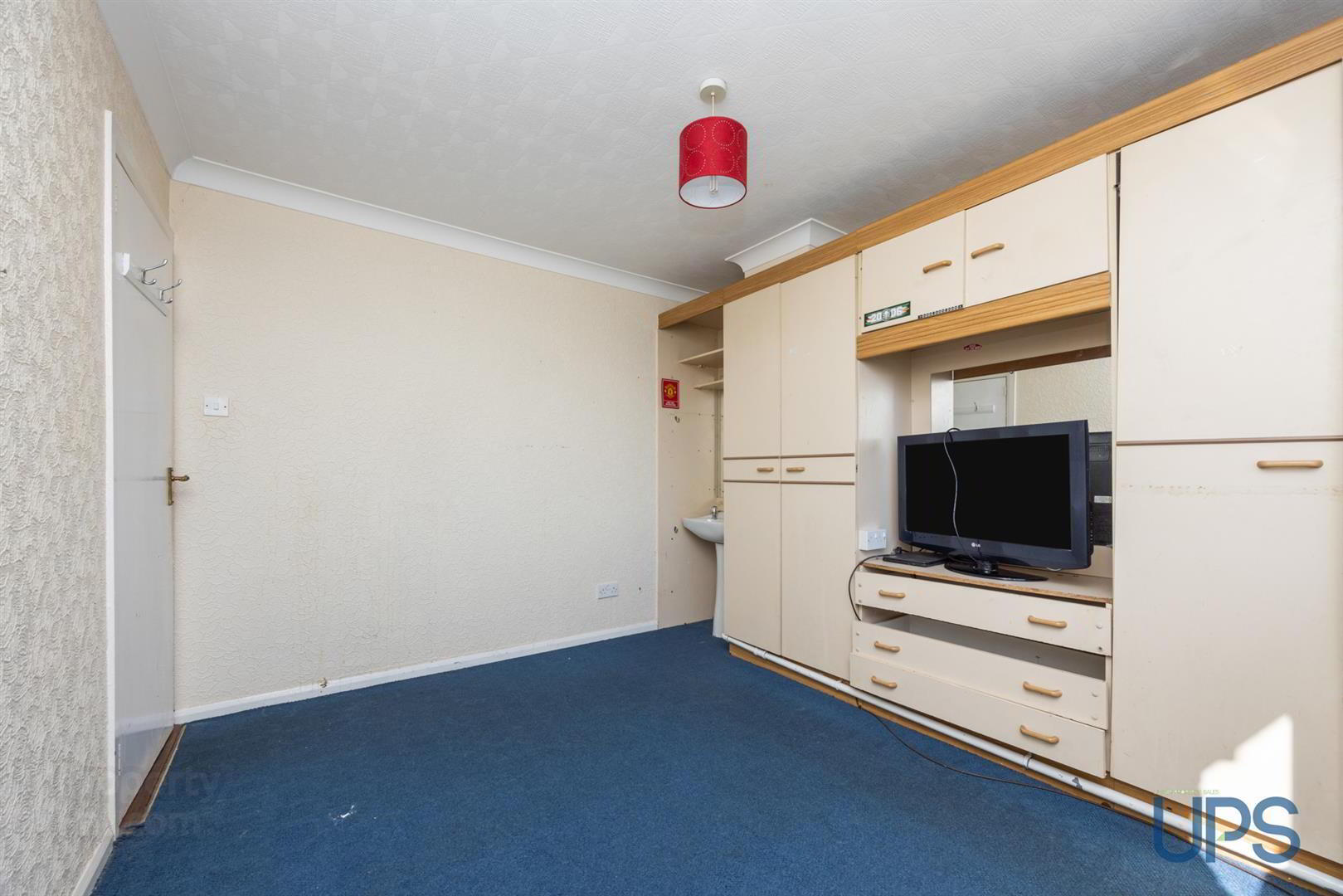 32 Hillhead Drive 20 of 34