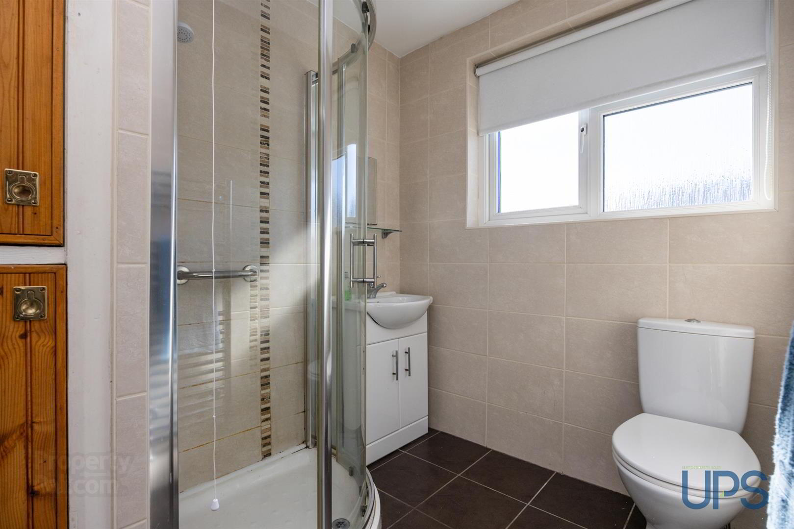 32 Hillhead Drive 21 of 34
