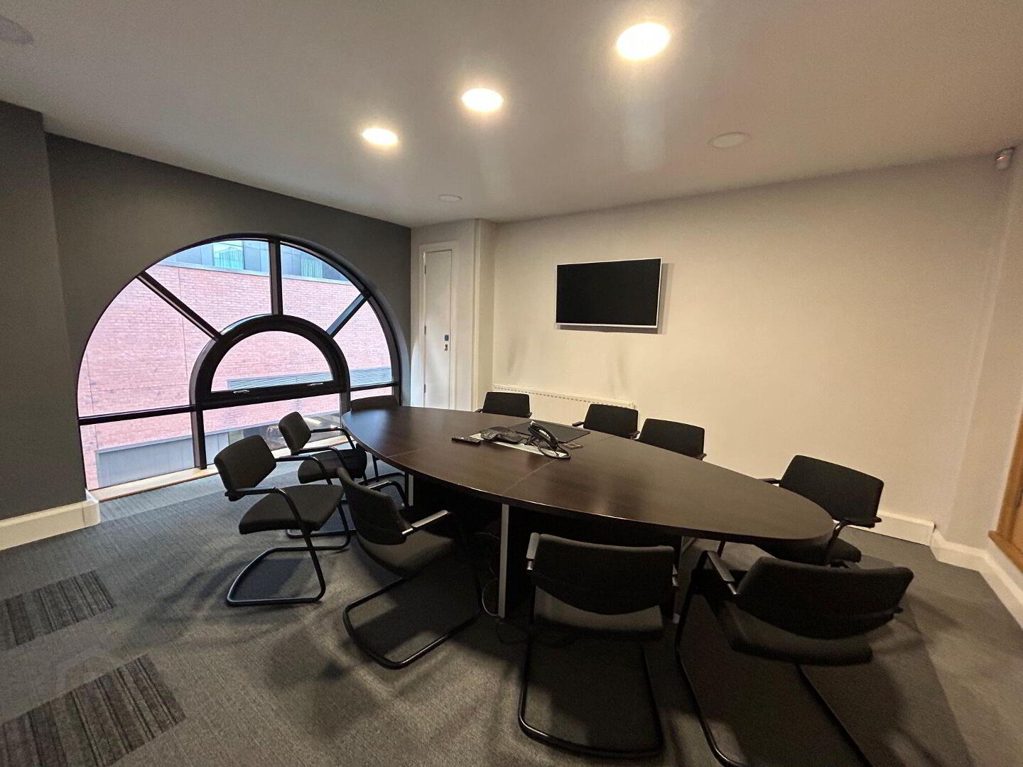 Prime City Centre Office Suite, 2nd Floor Causeway, 9 James Street South 4 of 5
