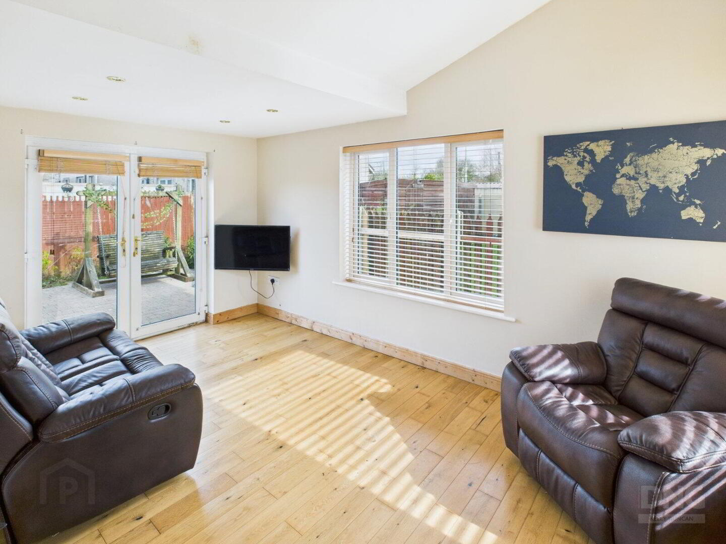 14 Ivy Wood 9 of 21